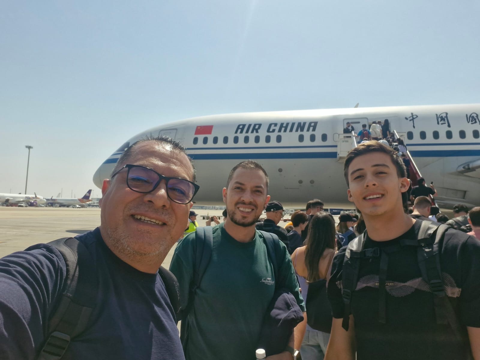 Equipo TWF viajando a China para selección de repuestos y máquinas láser